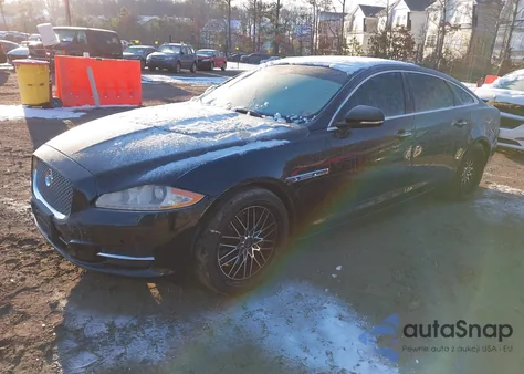 2012 Jaguar Xj Xjl Portfolio z USA, uszkodzony, nr VIN SAJWA2GB0CLV25378